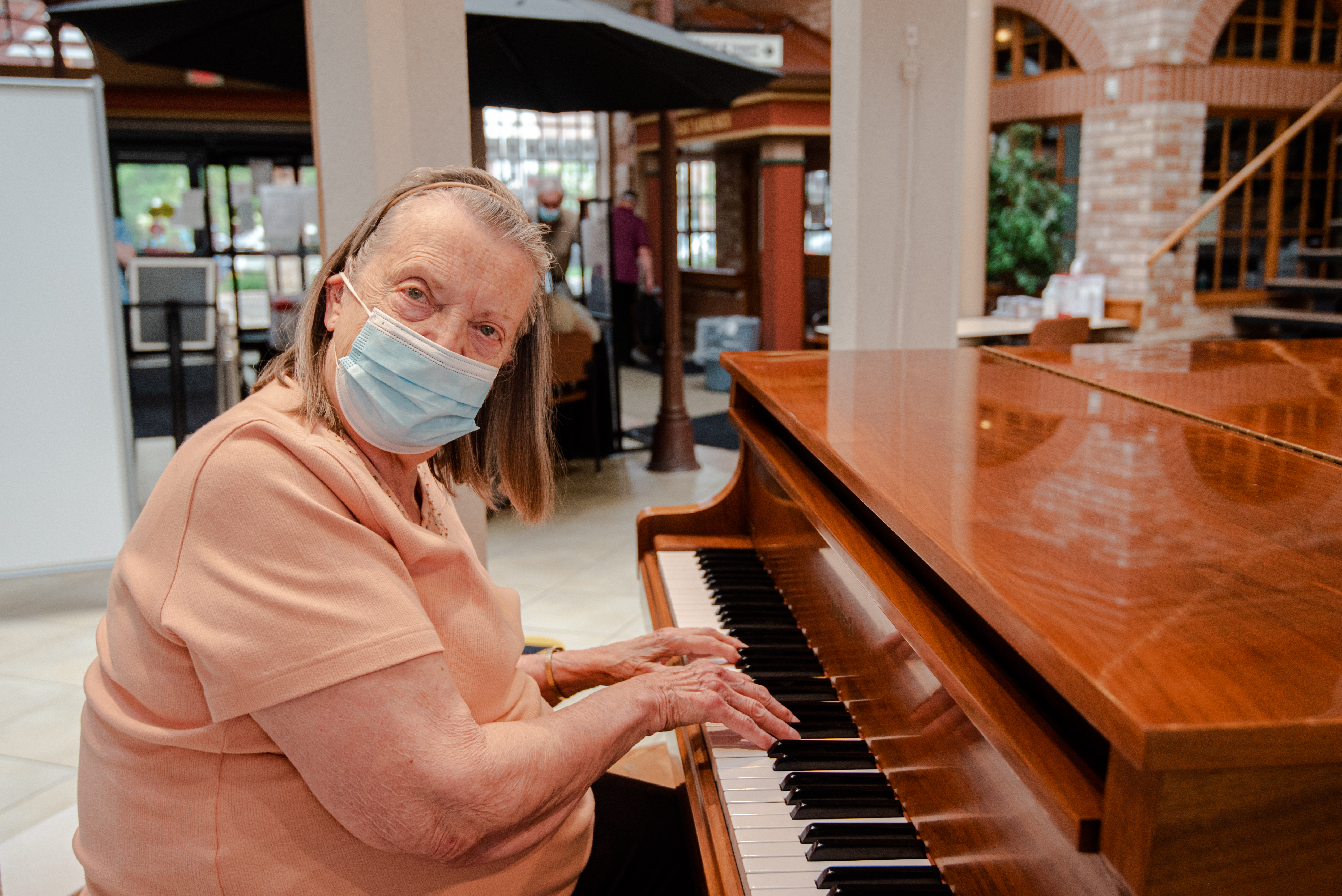 Playing the piano in town square