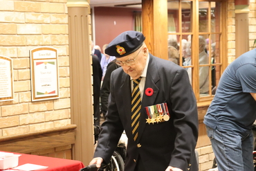 Veteran at remembrance day service