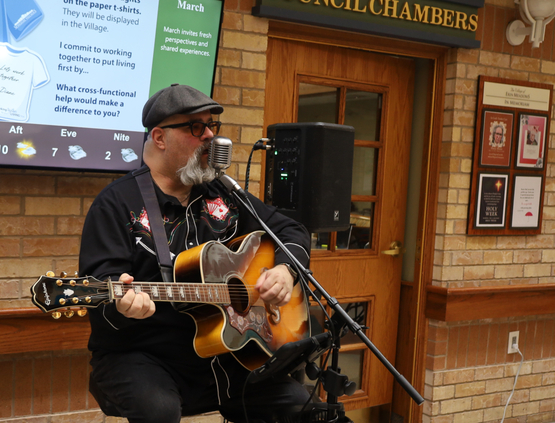 Jeff Kahn, whose father lives at Erin Meadows, provided the entertainment.